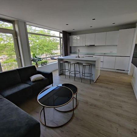 איינדהובן K50165 Modern Apartment Near The Center And Free Parking מראה חיצוני תמונה