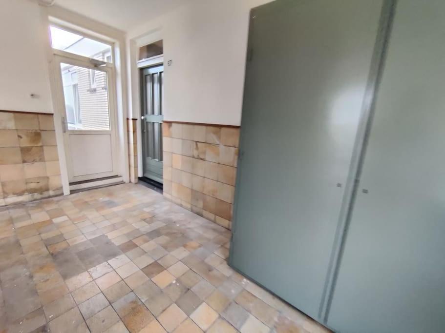 איינדהובן K50165 Modern Apartment Near The Center And Free Parking מראה חיצוני תמונה